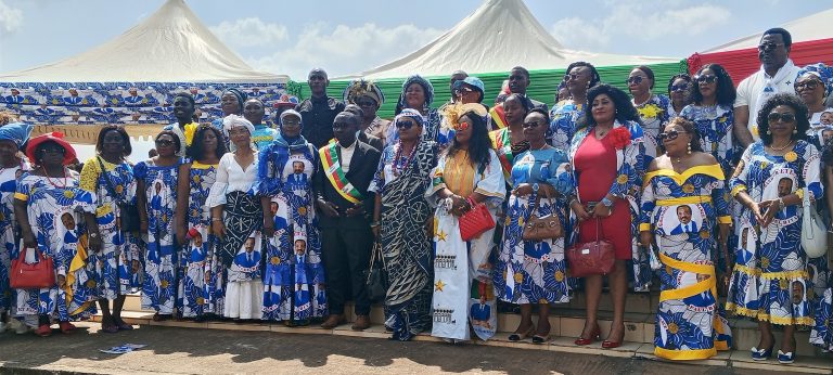More Women in Politics : Un meeting, un Merci, les femmes saluent un Septennat Promis