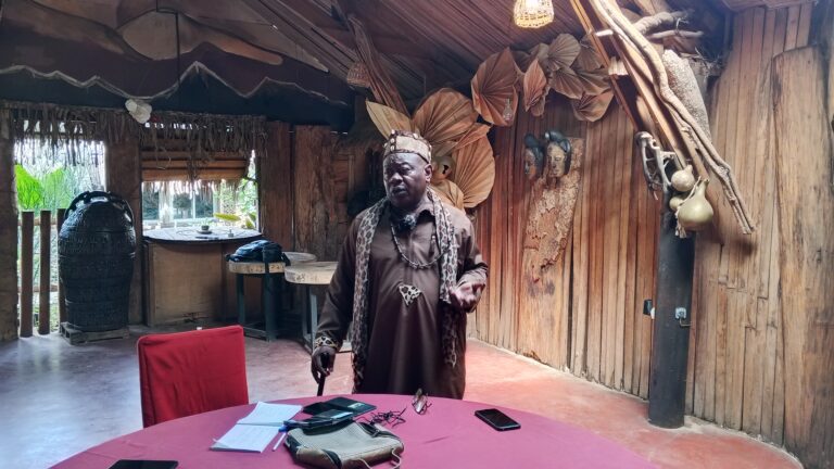 « Lorsque la forêt s’en va, les traditions s’écroulent » : L’avertissement des autorités traditionnelles aux dirigeants 