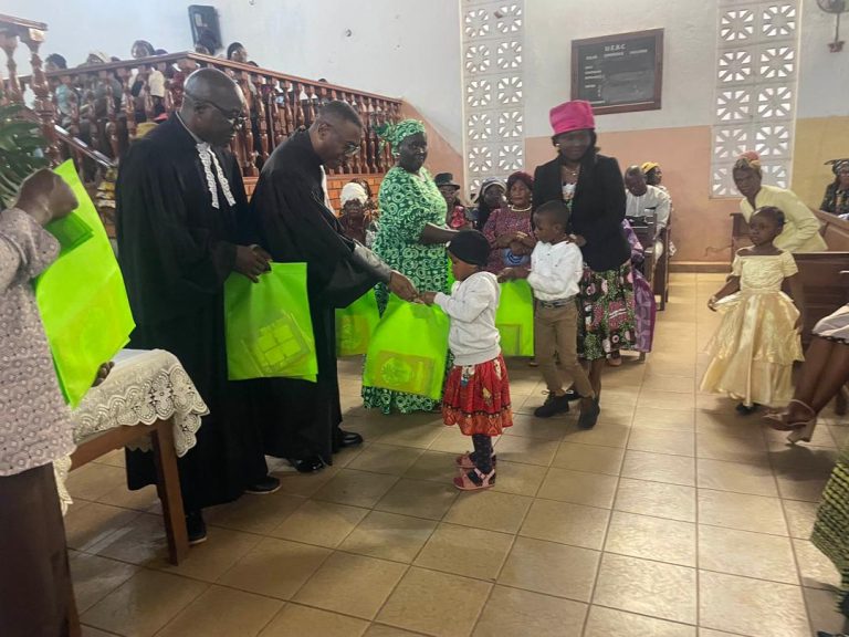 Une bénédiction dans les cartables : L’église UEBC Espérance au service de l’éducation