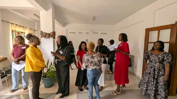 Au Café Ec(h)o, le charbon écologique fait naître des ambitions… et des questions sur son accès au marché