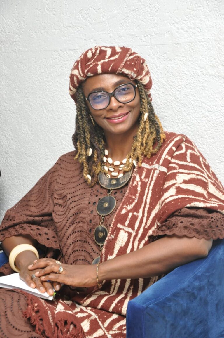 Éducation à la paix : Viviane Clémence Nguimeya Demefack veut faire de l’école camerounaise un espace de dialogue